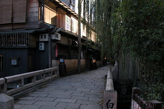 https://www.machinamikaido.site/gion24.jpg